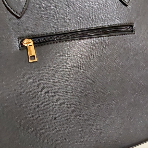 🌺 NWT Marilyn Monroe Black PVC Satchel Bag - Picture 6 of 15